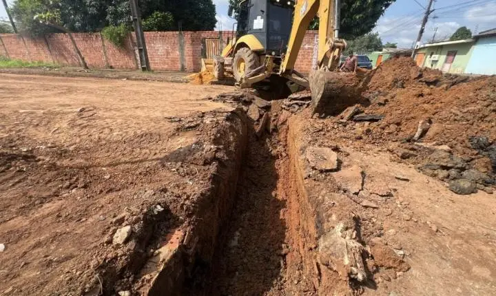 Avanço Simultâneo de Três Projetos de Drenagem no Bairro Cidade do Lobo