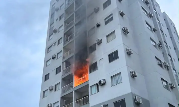 Polícia Militar  agradece apoio de moradores e funcionários durante incêndio em condomínio de Porto Velho